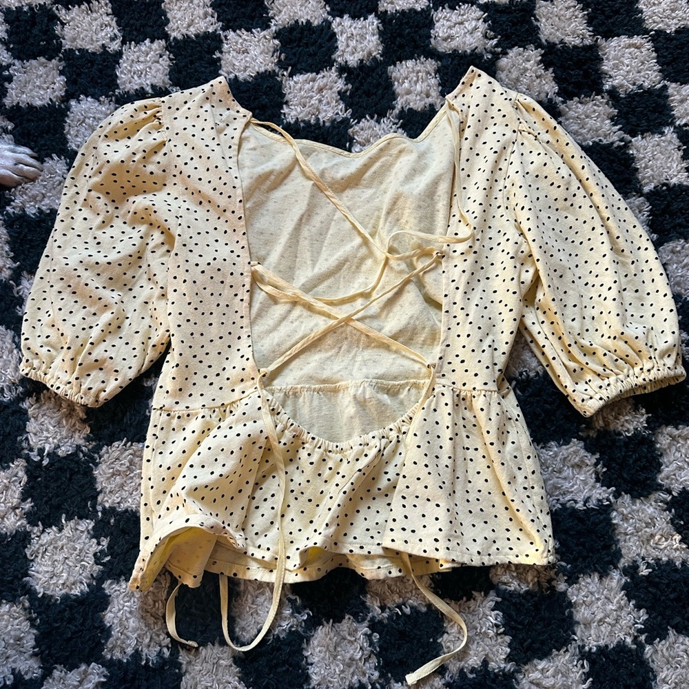 URBAN OUTFITTERS Yellow Polka Dot Puff Sleeve Backless Blouse - - Picture 2 of 4